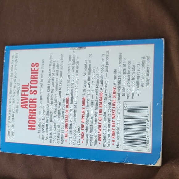 Scary stories books - Picture 3 of 3